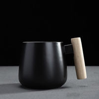 Taza de café de cerámica blanca y negra mate nórdica personalizada con tapa de mango de madera, juego de tazas de café de cerámica con cuchara