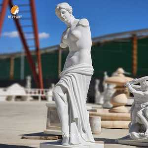 Statua di Venere in Marmo Bianco Scolpita a Mano MILY, Scultura in Pietra di Afrodite in Vendita - Product Image 1