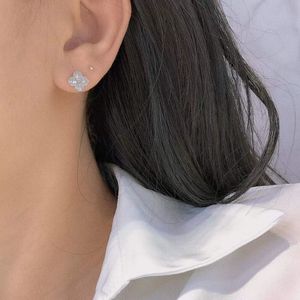 Aretes Xinfly con Forma de Trébol, Diamantes Naturales de 0.20ct, Oro Blanco de 18k, para Bodas, Fiestas, Compromisos, Joyería Infantil - Product Image 4