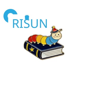 Broche en émail personnalisée, mignonne, motif dessin animé, reptile, insectes, ver arc-en-ciel, ver rampant, chenille, broches en émail - Product Image 5