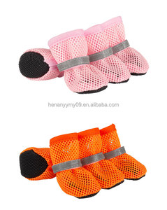 Chaussures d'été antidérapantes et respirantes pour chiens, style western mignon, protège-pattes pour animaux de compagnie avec semelle souple imprimée, faciles à maintenir sur les pattes pour chiens et chats - Product Image 5