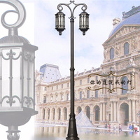 Lampadaire de jardin LED étanche de style européen classique, type lampadaire de rue antique, avec poteaux en aluminium