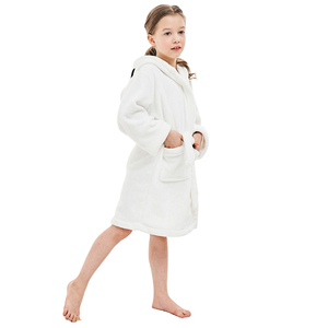 MICHLEY blanco vaca animales niños cálido camisón - Product Image 4