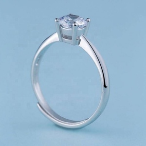 Bague de fiançailles en argent sterling 925 avec saphir blanc taille ronde Zyo, bijoux de mariage pour femmes, simple et réglable, en moissanite - Product Image 3