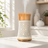 Diffuseur d'arômes moderne à ultrasons pour huiles essentielles, avec base en bois et corps côtelé, pour la maison, la chambre et le bureau