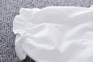 Vêtements en gros pour filles : T-shirts décontractés unis foncés et pantalons blancs, ensembles de survêtements à prix abordable, en provenance de fournisseur chinois - Product Image 6