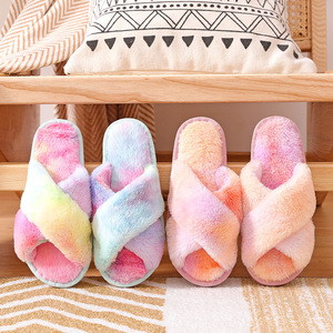 Nouvelle fourrure personnalisable pour chaussons femme, motif tie-dye croisé tendance avec finition duveteuse pour l'hiver, l'été et l'automne - Product Image 3