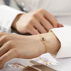 Bracelets Dylam en Rhodium Plaqué Or 18K avec Zircon Cubique 5A et Diamant Solitaire, Motif Mauvais Œil Bleu, pour Demoiselles d'Honneur et Femmes - Product Image 6