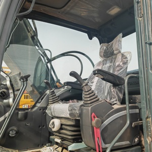 รถขุดไฮดรอลิกแบบตีนตะขาบ Hyundai R150LC-9S ขนาด 15 ตัน เครื่องยนต์คัมมินส์แท้ ประสิทธิภาพสูง - Product Image 5