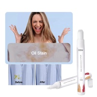 Stylo détachant instantané pour tissus avec brosse