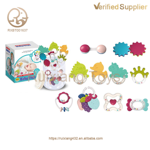 Ensemble de jouets de dentition pour nouveau-né en <span class=keywords><strong>silicone</strong></span> souple d'approvisionnement d'usine <span class=keywords><strong>hochet</strong></span> personnalisé pour bébé avec cloches hochets pour bébé jouets pour bébé autres - Product Image 5