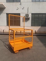 Plateforme de travail pour chariot élévateur NK30 avec grille de sécurité, porte d'accès et poches pour fourches, pour opérations de maintenance en hauteur