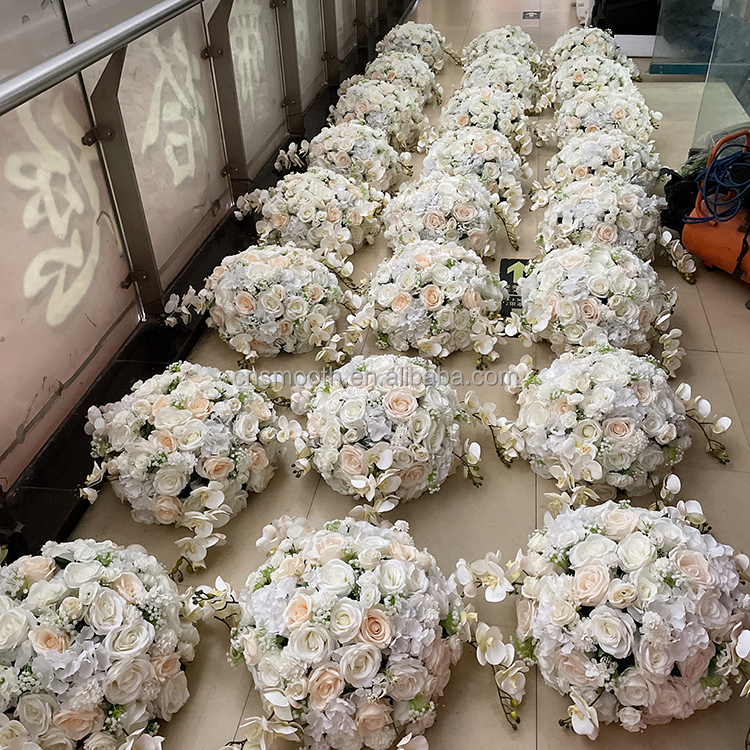 Bouquet De 4 Roses Artificielles En Soie Réalistes - Décoration Romantique Blanc