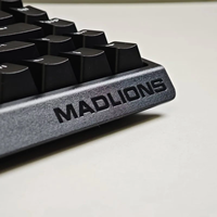 Clavier de jeu magnétique MADLIONS MAD60 HE, disposition 60 %, déclenchement rapide, taux de polling 8000 Hz, précision 0,01 mm, rétroéclairage RVB, compact, PBT