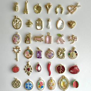 Pendentif Breloque Minimaliste Polyvalent en Acier Inoxydable Électroplaqué, Design <span class=keywords><strong>Multi</strong></span>-Motifs, Bijou Unisexe Décontracté/Sportif, Idéal <span class=keywords><strong>Cadeau</strong></span> - Grande Vente - Product Image 5