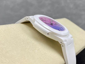 Montre Sportive Homme 2025 avec Cadran Dégradé de Haute Qualité, Précision Horlogère Durable, Idéale pour les Sorties Quotidiennes et les Activités Sportives - Product Image 2