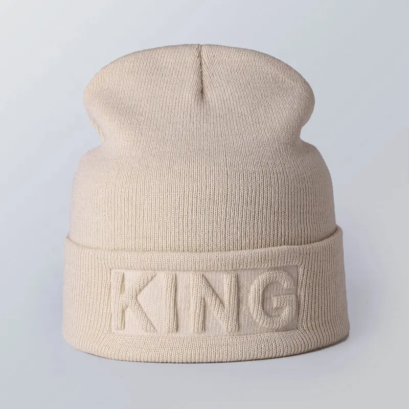 Nieuwe Stijl King Queen Logo Winter Hoeden Effen Kleur Cuffed Beanie Custom Logo Acryl Wol Skull Cap Voor Vrouwen