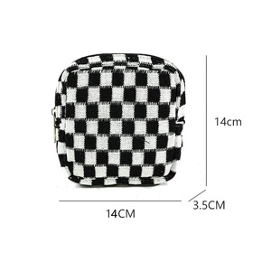 Nouvelle Mode <span class=keywords><strong>Damier</strong></span> Tricoté <span class=keywords><strong>Mini</strong></span> Portefeuille Porte-Monnaie Portable Rouge À Lèvres Sac De Rangement Serviettes Hygiéniques <span class=keywords><strong>Pochette</strong></span> En Polyester - Product Image 2