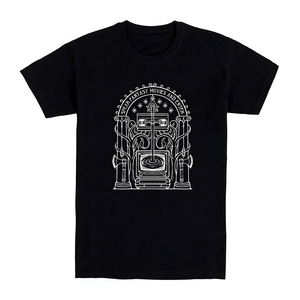 Camiseta negra con estampado de películas de fantasía, unisex, con diseño de películas de fantasía y texto. - Product Image 1