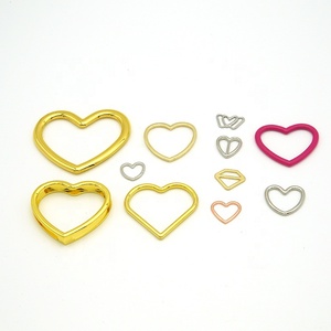 Fibbia in lega a forma di cuore cursori <span class=keywords><strong>per</strong></span> aggiustatori di <span class=keywords><strong>reggiseno</strong></span> 10mm clip in metallo lavabili <span class=keywords><strong>per</strong></span> costumi da bagno abbigliamento intimo - Product Image 4