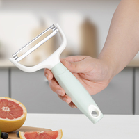 Éplucheur de fruits et légumes manuel portable en acier inoxydable et plastique durable - Réutilisable, facile à nettoyer, compatible lave-vaisselle