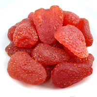 Zoete smaak, zachte gedroogde hele aardbeien, goedkope gedroogde fruitsnack