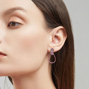 Pendientes de Plata de Ley con Baño de Oro de 18k, Estilo Clásico, Minimalista, con Moissanita en Forma de Pera, de Tianyu Gems - Product Image 4