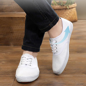 Chaussures décontractées en maille blanche pour hommes et femmes, baskets en toile simples et tendance, respirantes, à semelle en caoutchouc, pour le printemps, l'été, l'automne, l'hiver et l'exercice - Product Image 6