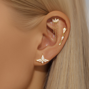 Boucles d'oreilles clous minimalistes en argent sterling S925 plaqué or avec zircon en forme de cerf-volant pour piercing de cartilage - Product Image 6