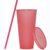 Gobelets de fête tasse en plastique réutilisable avec couvercle coloré paille dans les mêmes couleurs PP tasses d'eau de couleur unie tasse à boire à paroi unique