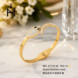 Bracelet en acier inoxydable en forme de serpent serti de diamants, plaqué or, bracelet de luxe unisexe, à porter tous les jours - Product Image 2