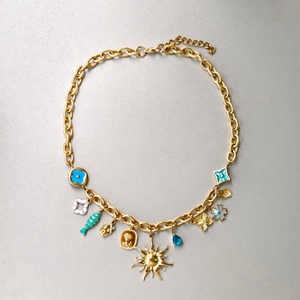 Collier personnalisable multi-breloques en alliage de zinc plaqué or avec chaîne en acier inoxydable – Créez votre propre cadeau tendance pour femme Zoryn Travel - Product Image 3