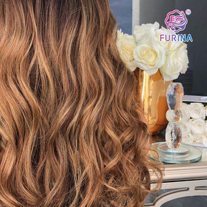 Pelucas sintéticas <span class=keywords><strong>de</strong></span> encaje <span class=keywords><strong>ondulado</strong></span> <span class=keywords><strong>largo</strong></span> <span class=keywords><strong>de</strong></span> fibra <span class=keywords><strong>de</strong></span> alta temperatura <span class=keywords><strong>para</strong></span> <span class=keywords><strong>mujer</strong></span>, precio <span class=keywords><strong>de</strong></span> fábrica, venta al por mayor - Product Image 1