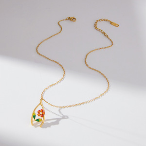 Collier pendentif fleur en acier inoxydable avec perle de nacre pour femme, bijou cadeau - Product Image 3