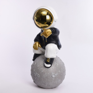 Oturma odası Nordic Led ışık reçine parti dekorasyon aksesuarı <span class=keywords><strong>Modern</strong></span> ev yaşam boyutu astronot heykel - Product Image 4