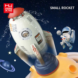 Juguetes <span class=keywords><strong>de</strong></span> Agua <span class=keywords><strong>de</strong></span> Plástico para Jardín y <span class=keywords><strong>Playa</strong></span> HW, Rociador Giratorio <span class=keywords><strong>de</strong></span> Presión con Diseño <span class=keywords><strong>de</strong></span> Cohete y Tiburón, Juegos Divertidos para Niños - Product Image 2