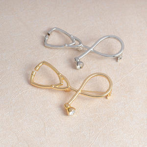 Toplu özel siyah kaplama film yumuşak yaka stetoskop emaye pimleri pirinç serigraf hediyeler için dijital baskı kesme Die - Product Image 2