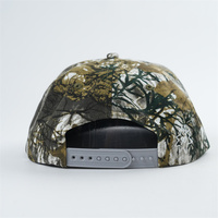 Gorra Snapback Personalizada de 5 Paneles con Diseño de Camuflaje RealTree, Visera Plana Sin Estructura, Logotipo 3D en Relieve, 100% Sarga de Algodón para Caza y Actividades al Aire Libre