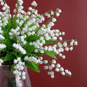 Fleur artificielle unique <span class=keywords><strong>de</strong></span> <span class=keywords><strong>muguet</strong></span>, accessoire <span class=keywords><strong>de</strong></span> photographie <span class=keywords><strong>de</strong></span> mariage à la maison, fleur décorative - Product Image 1