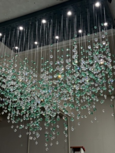 Lampada a sospensione moderna del lampadario di illuminazione del progetto dell'hotel di cristallo verde <span class=keywords><strong>per</strong></span> la <span class=keywords><strong>sala</strong></span> - Product Image 2