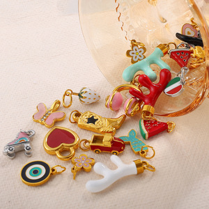 Colgante creativo de acero inoxidable con forma mixta y chapado en oro de 18 quilates para la elaboración de collares. - Product Image 2