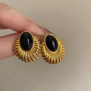 French Retro Geometric High-end <b>Black</b> Oval-shaped Women's <b>Gold</b> Plated Stud <b>Earrings</b> Elegant Temperament Silver Needle Party - Product Image 2