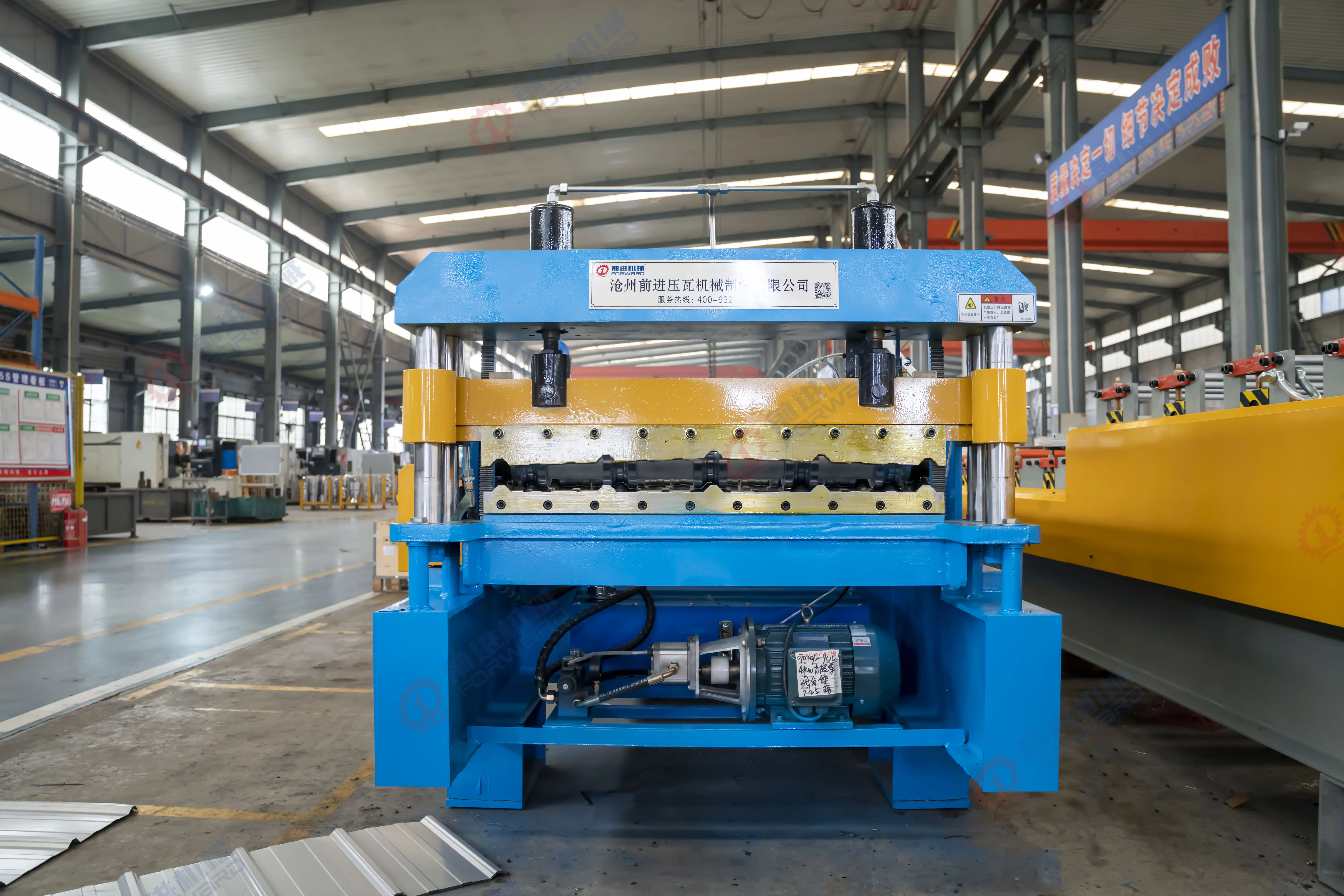 Trapezoidal roofing sheet roll forming machine iron roof sheet roll forming machine