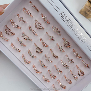 Di alta qualità oro rosa da donna anello con diamanti Set anello europeo colore semplice oro argento rosa gioielli all'ingrosso - Product Image 1