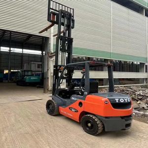 รถยกโตโยต้า FD30 ดีเซล มือสอง ประสิทธิภาพสูง 3 ตัน 8F พร้อมเครื่องยนต์ ปั๊ม มอเตอร์ ชุดเกียร์ - Product Image 1