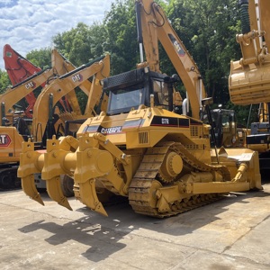 Topadora CAT D7R con accesorio de cucharón de excavación, peso operativo de 80 toneladas - Product Image 1