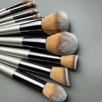 Lot de 10 pinceaux de maquillage professionnels ABANGZI couleur champagne avec manche en bois synthétique, styles estompeurs, sans logo, coffret cadeau moderne
