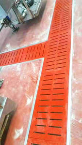 Canalón de láminas de plástico de procesamiento acuático para una gestión eficiente del agua - Product Image 4