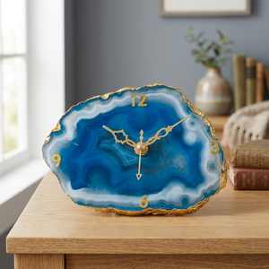 Horloge murale artisanale en tranche d'agate bleue avec support en métal doré, chiffres romains, décoration de maison pour Thanksgiving - Product Image 2