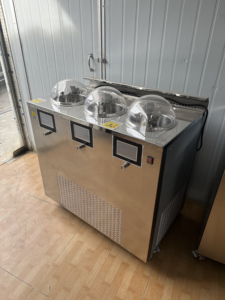 Machine à glaces verticale à 6 réservoirs de 5,5 L, machine commerciale pour la fabrication de gelato, équipement pour la fabrication de glaces dures pour les glaciers - Product Image 5